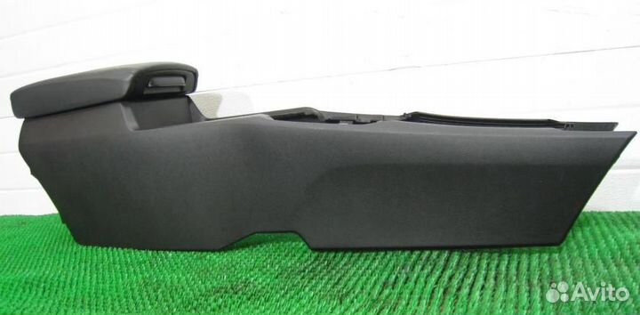 Консоль центральная с подлокотником Honda Accord