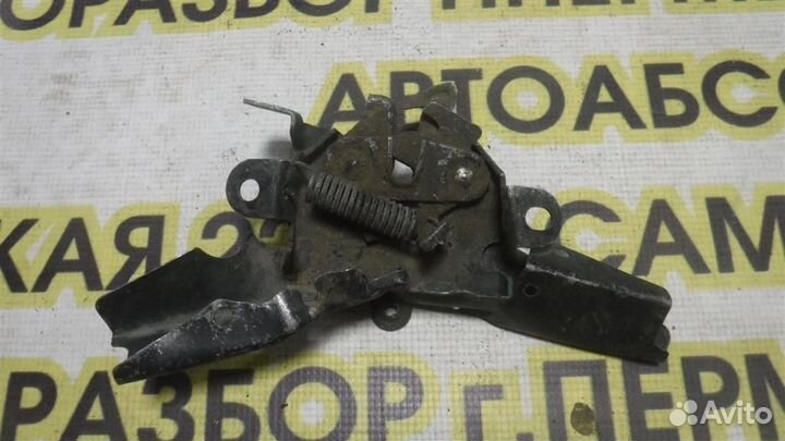 Замок капота Toyota Corolla (E120) 2000-2007