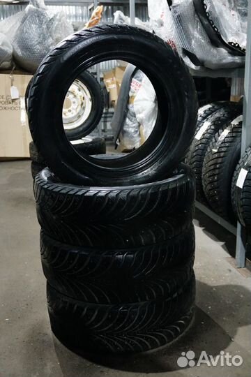 Goodyear 4x4 UG Ice Navi 225/60 R17