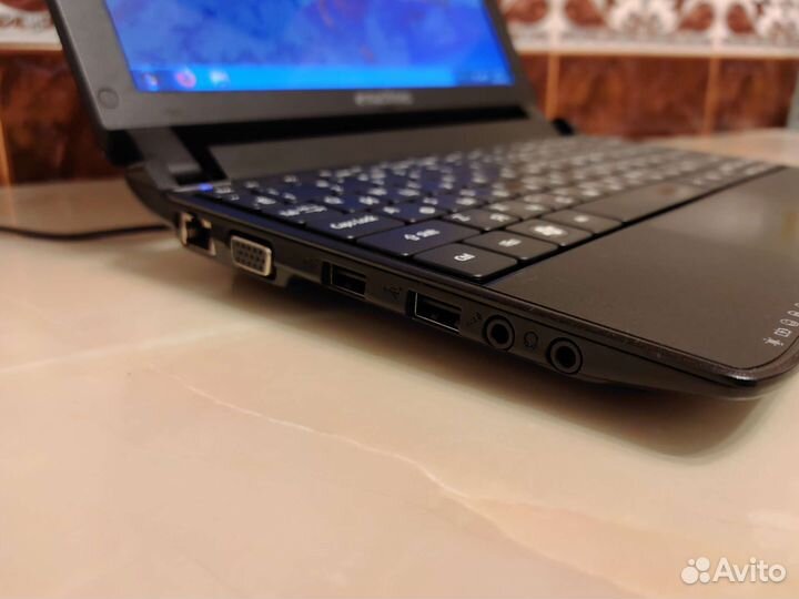 Нетбук eMachines