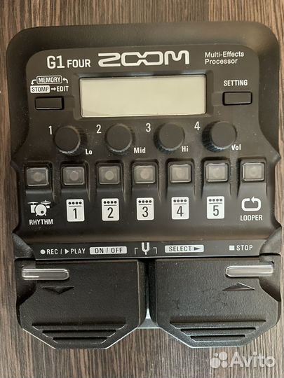 Zoom G1 four Гитарный процессор эффектов