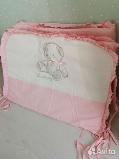 Бортики в детскую кроватку розового цвета