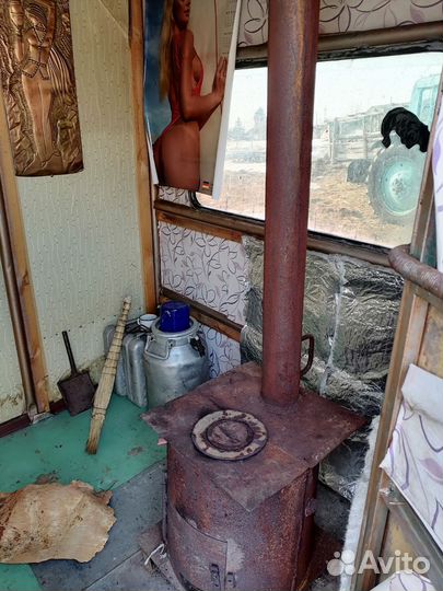 Вагончик бытовка бу на колесах