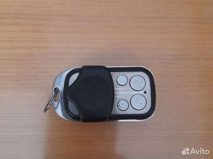 Пульт для открытия ворот шлагбаумов