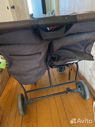 Прогулочная коляска для двойни