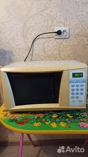 Микроволновая печь Elenberg)