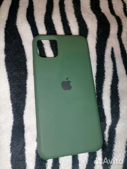 Чехол на iPhone 11