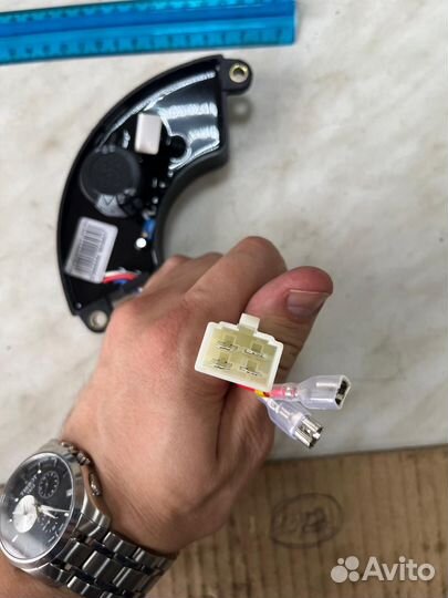 Блок AVR бензогенератора (блок возбуждения)