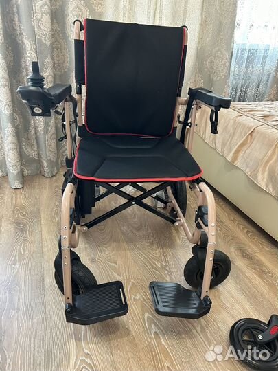 Легкая электроколяска с пультом ду Compact 15