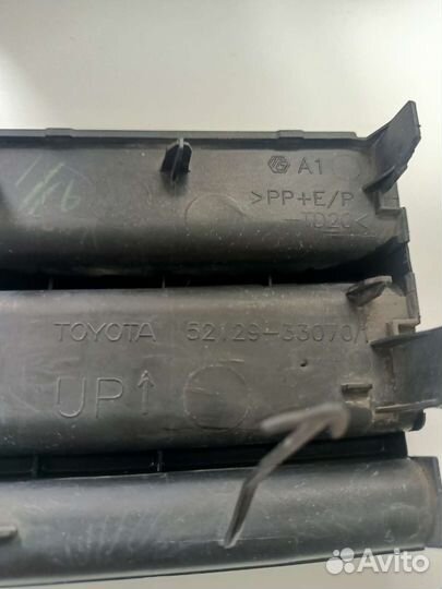 Заглушка буксировочного крюка toyota camry