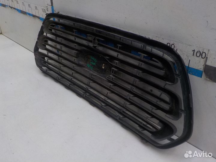 Решетка радиатора Ford Tourneo Connect