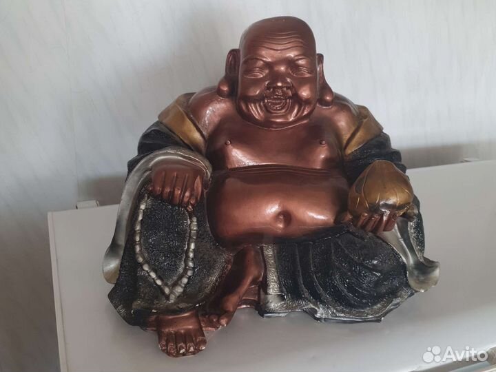 Статуэтка будды