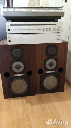 Усилитель, проигрыватель винила, колонки