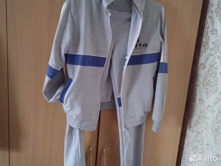 Спортивный костюм для мальчика 140