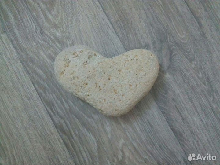 Камень в форме сердца