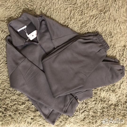 Спортивный костюм женский теплый 44 размер