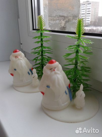 Композиция Дед Мороз с елкой и зайцем