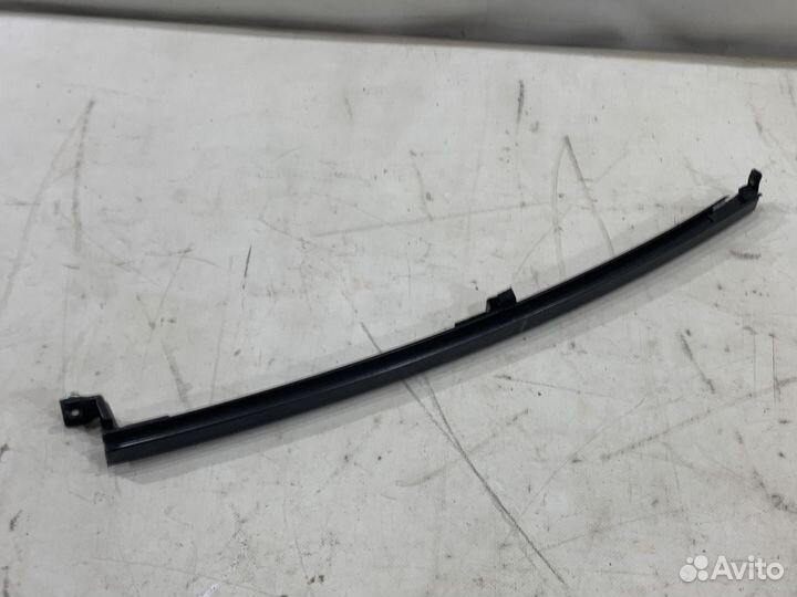 Направляющая стекла правая Mazda 6 GJ