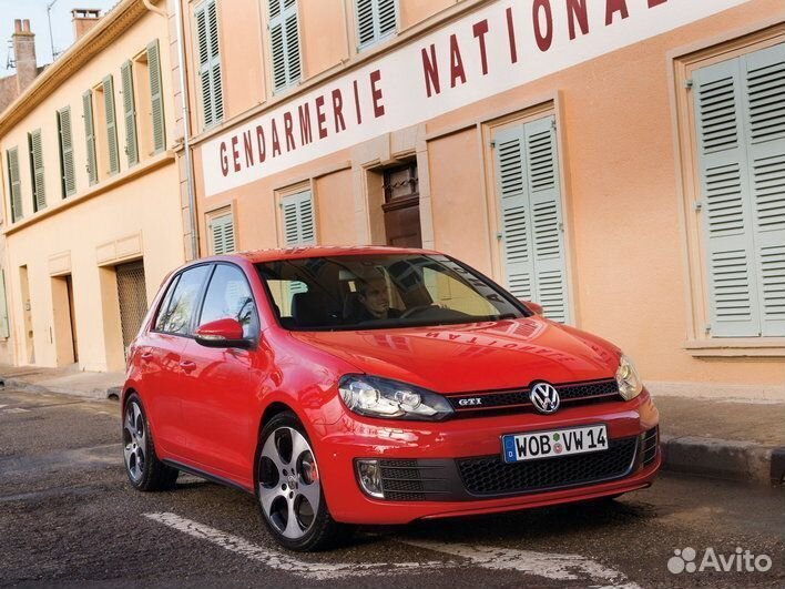 Багажник Атлант на крышу Volkswagen Golf