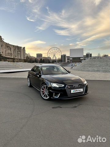 Audi A4 2.0 AMT, 2019, 110 000 км с пробегом, цена 3990000 руб.