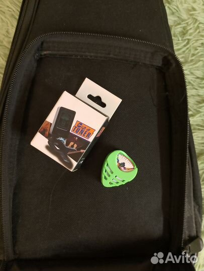 Укулеле сопрано с чехлом и тюнером