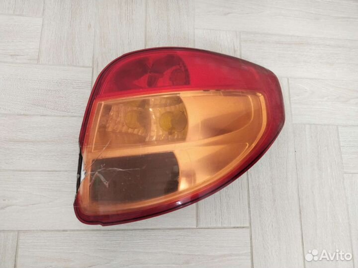 Задний правый фонарь suzuki sx4