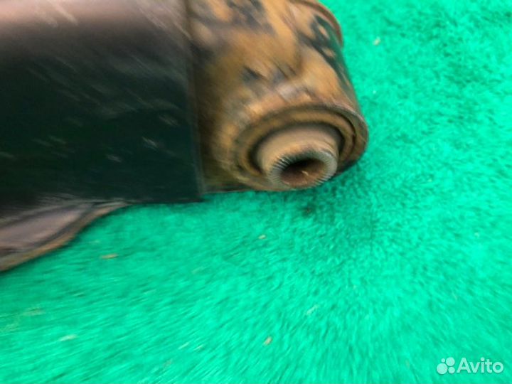 Рычаг задний нижний правый Lexus Gs 4 (12-17) L10