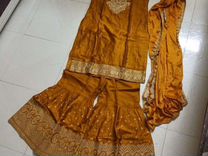 Индийская или пакистанская традиционная одежда