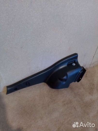 Пластик задней стойки Chevrolet Aveo T 250