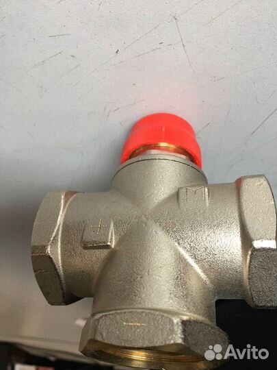 Клапан трехходовой смесительный 1