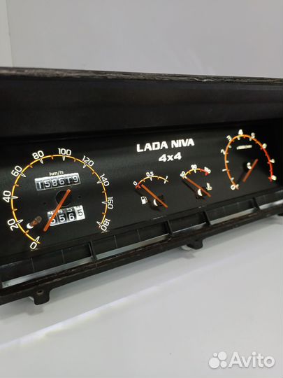 Шкала, накладка приборки ваз лада 2121,2131, нива