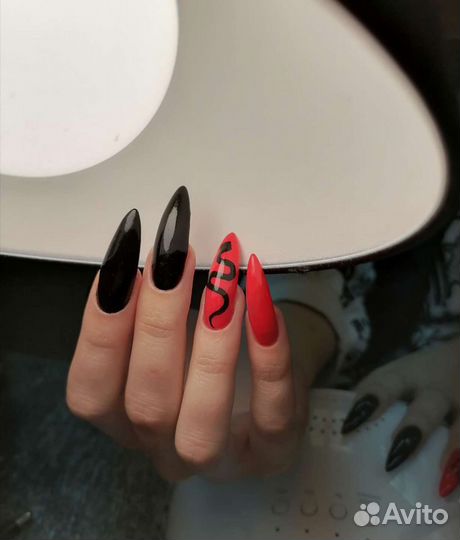 Маникюр и педикюр (только пальчиков)