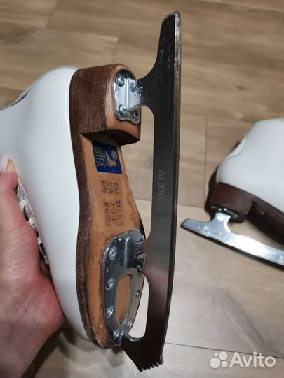 Фигурные коньки wifa 31