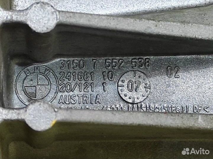 Кронштейн промежуточного вала привода передний