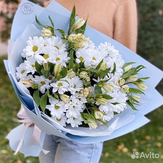 Альстромерия и хризантема сборный букет