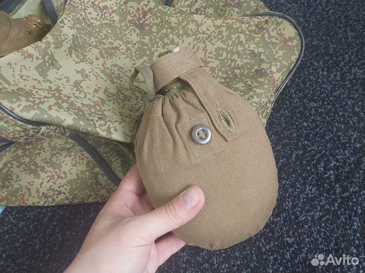 Фляжка армейская