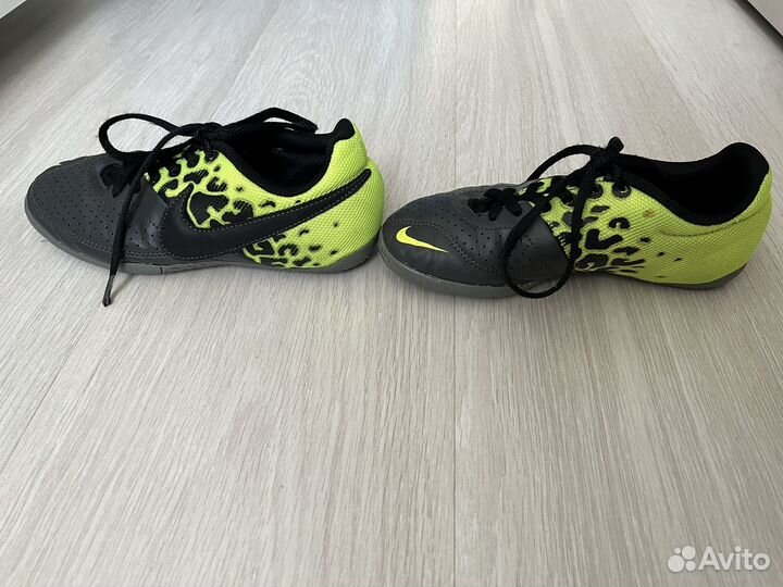 Футзалки nike