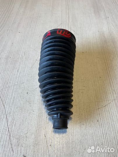 Пыльник рулевой рейки Toyota Corolla 180 1ZR-FE