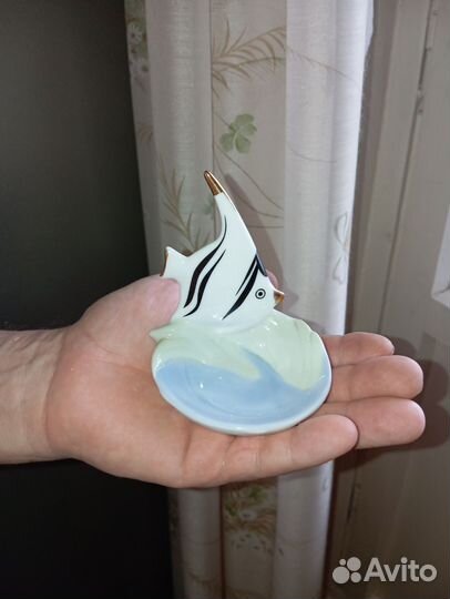 Статуэтка Рыбка фарфор