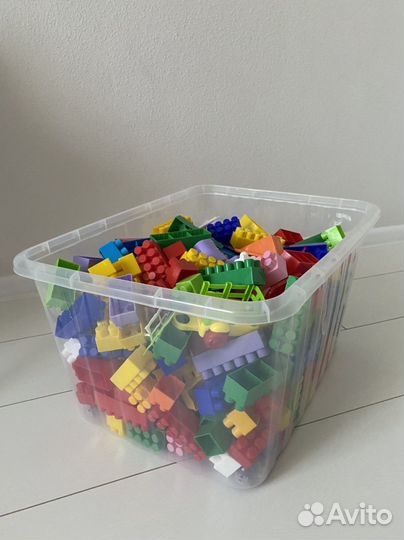 Конструктор 297 деталей