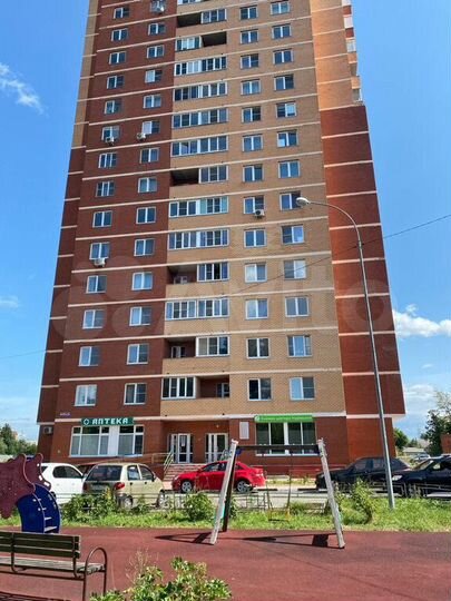 2-к. квартира, 72 м², 13/18 эт.