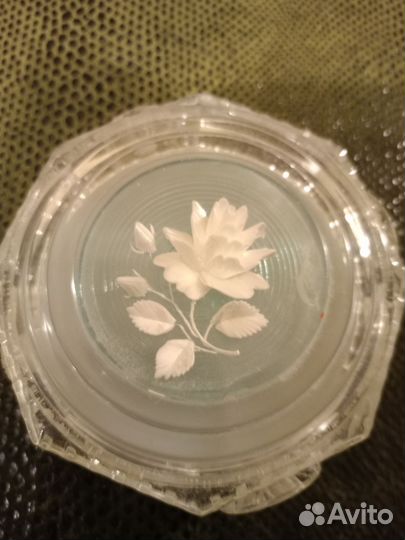 Пудреница, шкатулка