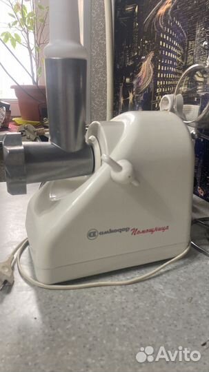 Продам электромясорубки