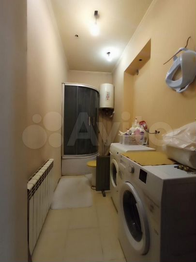 3-к. квартира, 74 м², 1/2 эт.