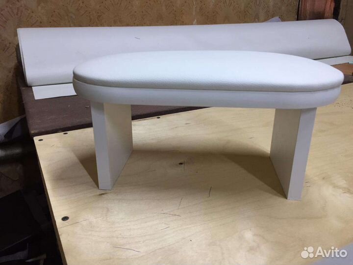 Подставка для маникюра новая