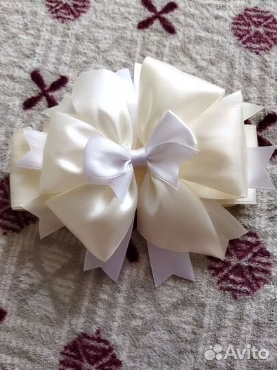 Бант атласный на выписку