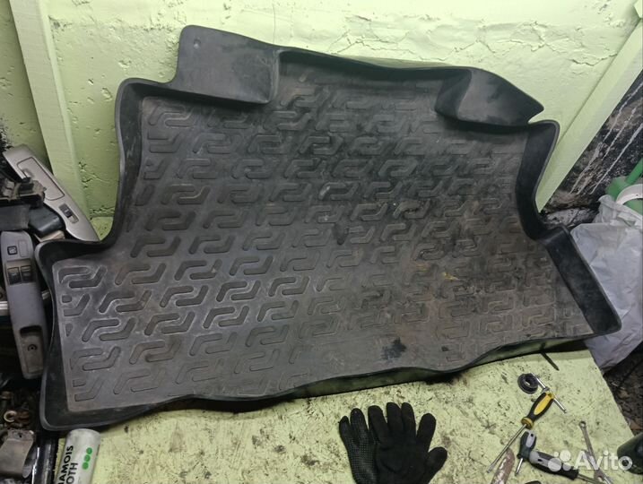 Ковер багажника Nissan sunny fb15 almera