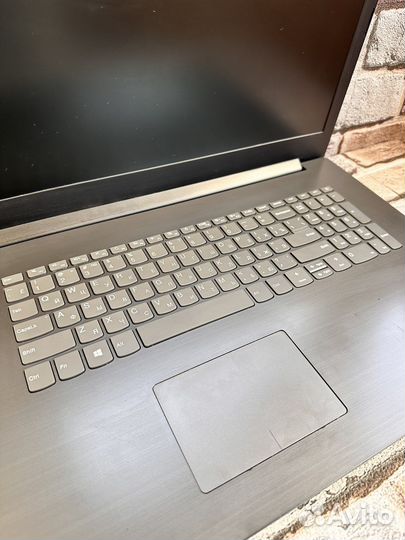 Ноутбук Lenovo 17 A6-9220/Radeon 530/4гб./1000гб