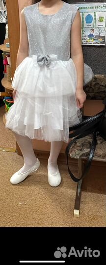 Детское нарядное платье 128