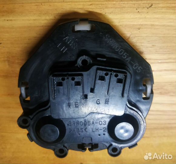 Привод L регулировки зеркала Mitsubishi Pajero 4